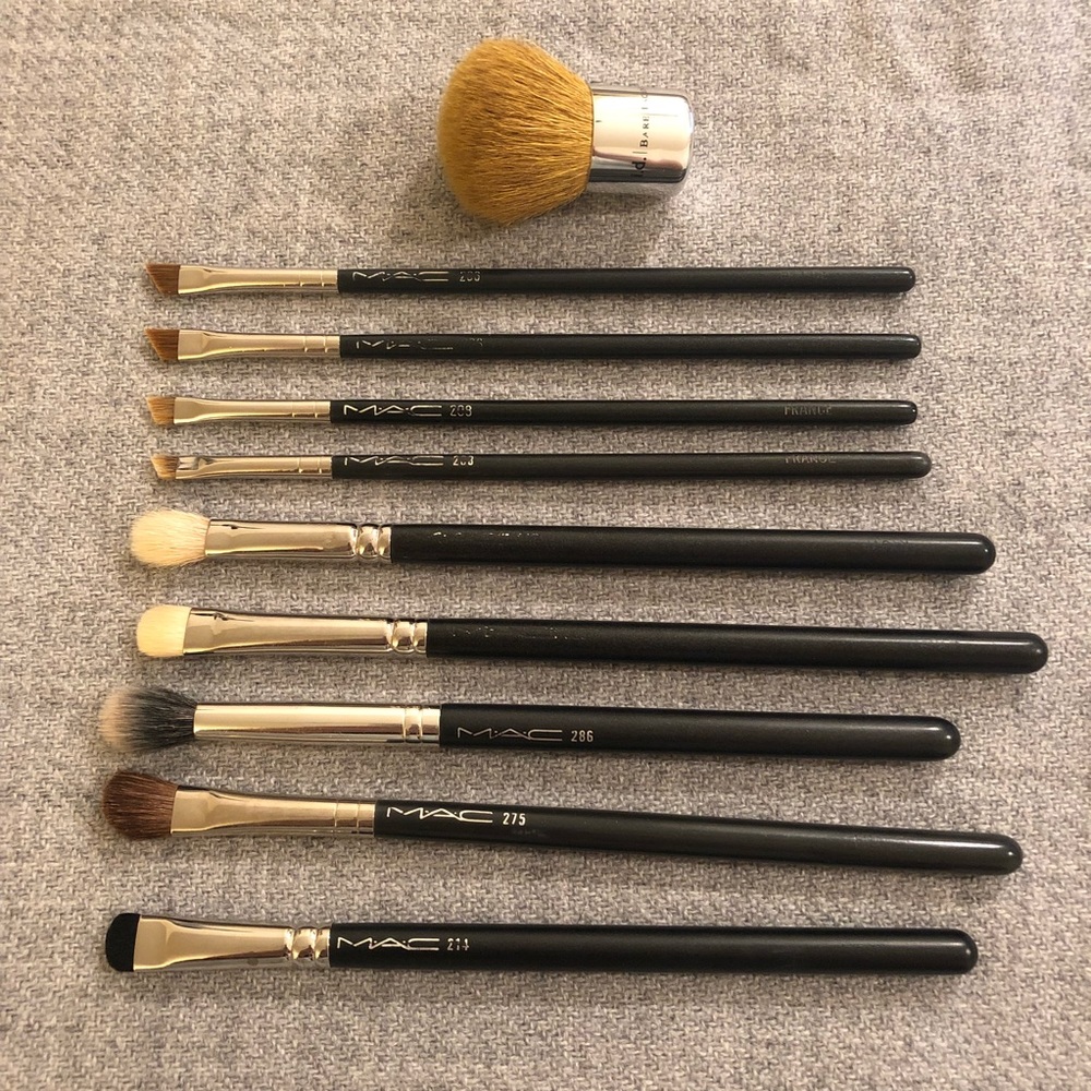 MAC COSMETICS BRUSHES